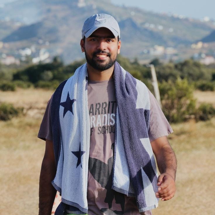 Lukas Meier - Founder of Voyage Ripple Clover